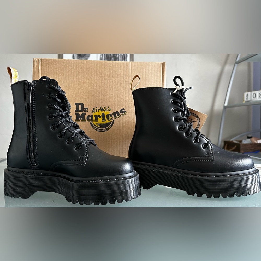 Dr. Martens boots V JADON II MONO size 6